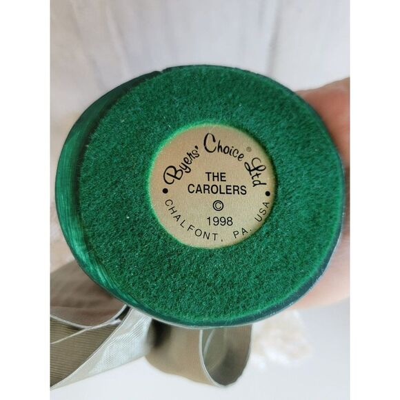 Byers Choice 1998 caroler stocking shopping woman Xmas figure - Picture 7 of 7